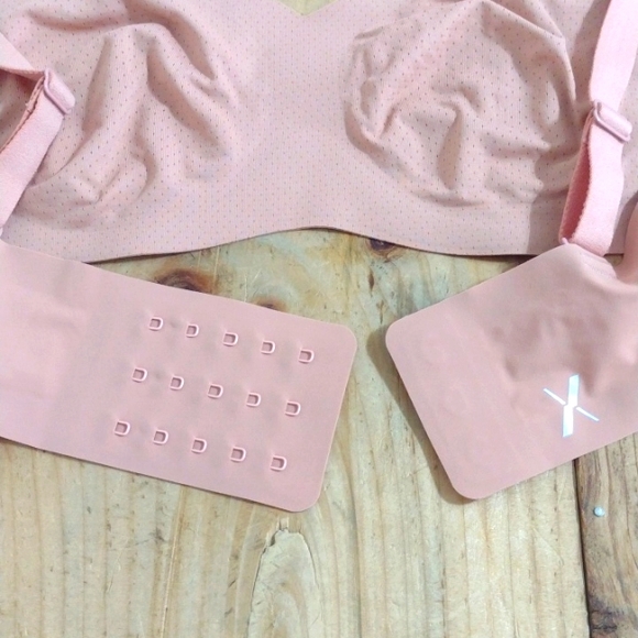 Knix Pink Wireless Non Padded V-neck Bra Size 2 or 36A - Picture 7 of 8